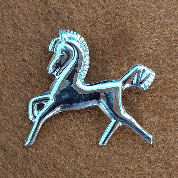 Coro Vintage 1940s Sterling Silver Running Horse Brooch - Picture 7 of 11